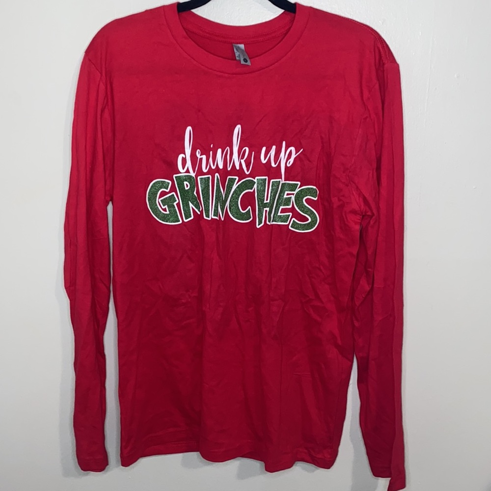 🎈Red long sleeve with green detailing “Drink up Grinches”! - Picture 2 of 7